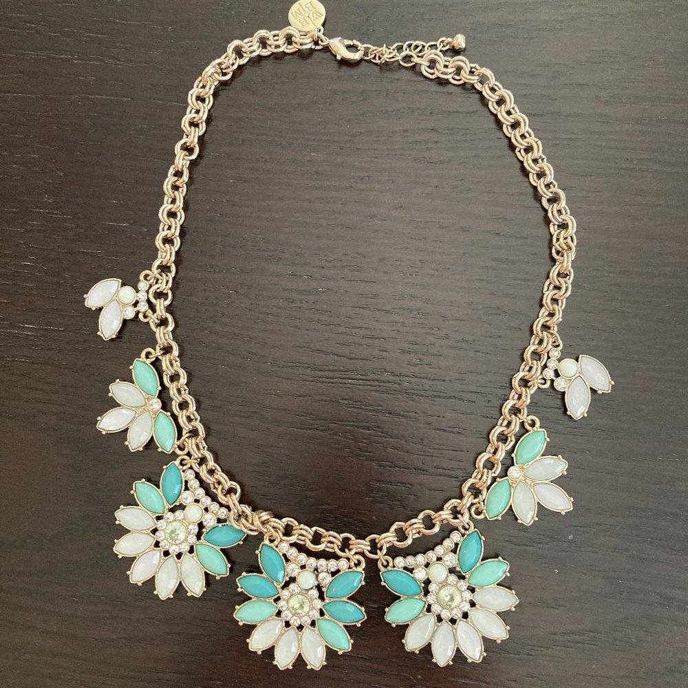 White House Black Market Green Floral Necklace